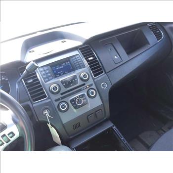 2014 Ford Taurus (Hartford, CT 06114)