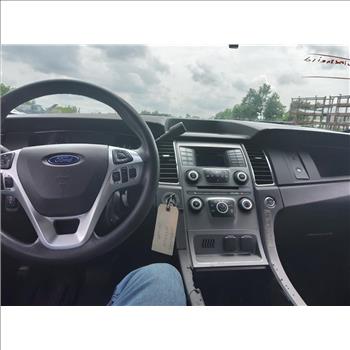 2014 Ford Taurus (Hartford, CT 06114)