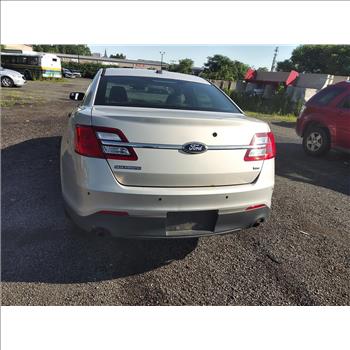 2014 Ford Taurus (Hartford, CT 06114)