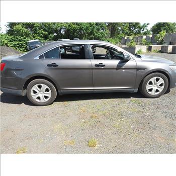 2014 Ford Taurus (Hartford, CT 06114)