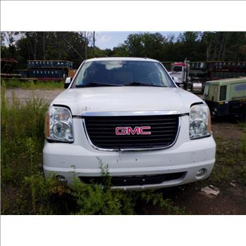 2014 GMC Yukon (Staten Island, NY 10309)