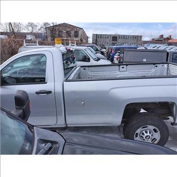 2015 Chevrolet Silverado w/Plow (Hartford, CT 06114)