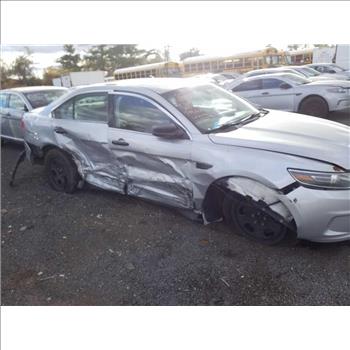 2015 Ford Taurus (Hartford, CT 06114)