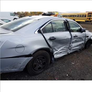 2015 Ford Taurus (Hartford, CT 06114)