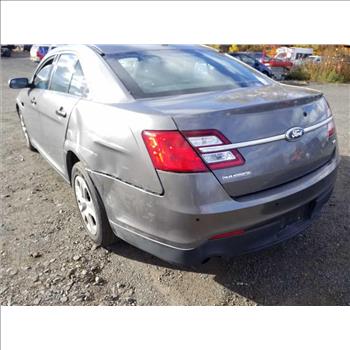 2015 Ford Taurus (Hartford, CT 06114)