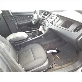 2015 Ford Taurus (Hartford, CT 06114)