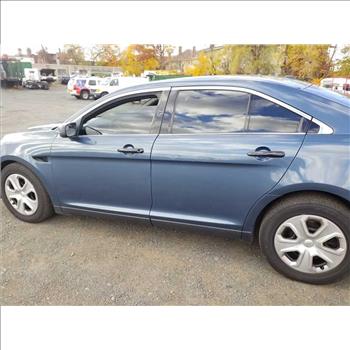 2015 Ford Taurus (Hartford, CT 06114)