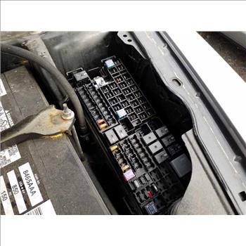 2015 Ford Taurus (Hartford, CT 06114)