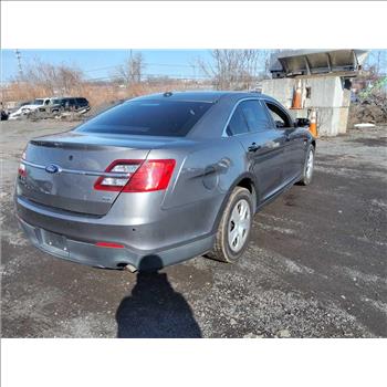 2015 Ford Taurus (Hartford, CT 06114)