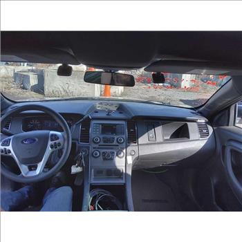 2015 Ford Taurus (Hartford, CT 06114)