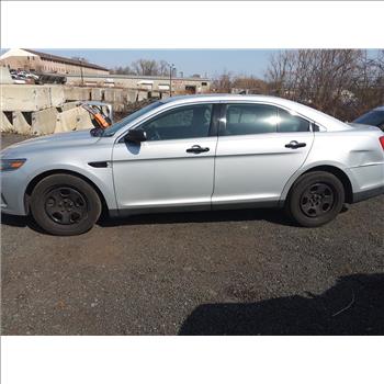 2015 Ford Taurus (Hartford, CT 06114)