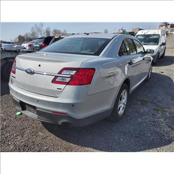 2015 Ford Taurus (Hartford, CT 06114)