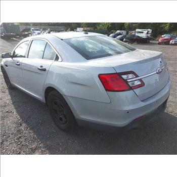 2015 Ford Taurus (Hartford, CT 06114)