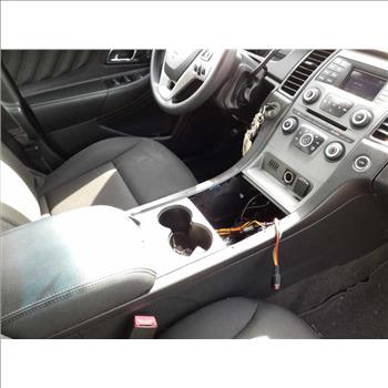 2015 Ford Taurus (Hartford, CT 06114)