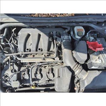 2015 Ford Taurus (Hartford, CT 06114)