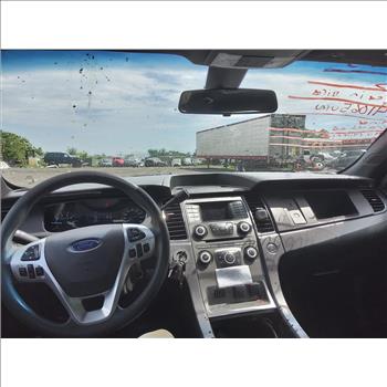 2015 Ford Taurus (Hartford, CT 06114)