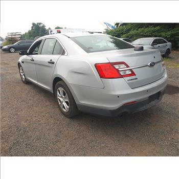 2015 Ford Taurus (Hartford, CT 06114)