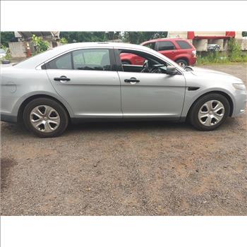 2015 Ford Taurus (Hartford, CT 06114)