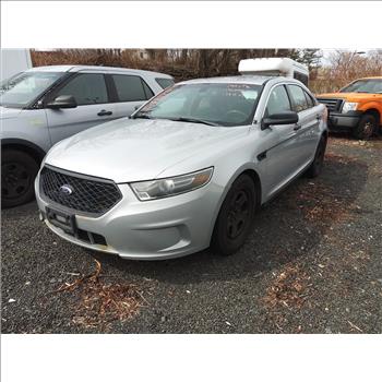 2015 Ford Taurus (Hartford, CT 06114)