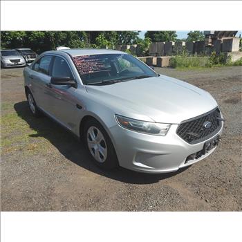 2015 Ford Taurus (Hartford, CT 06114)