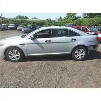 2015 Ford Taurus (Hartford, CT 06114)