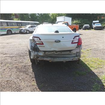 2015 Ford Taurus (Hartford, CT 06114)