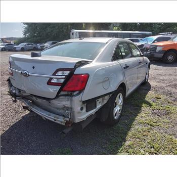 2015 Ford Taurus (Hartford, CT 06114)
