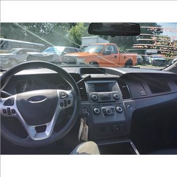 2015 Ford Taurus (Hartford, CT 06114)