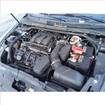 2015 Ford Taurus (Hartford, CT 06114)