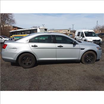 2015 Ford Taurus (Hartford, CT 06114)