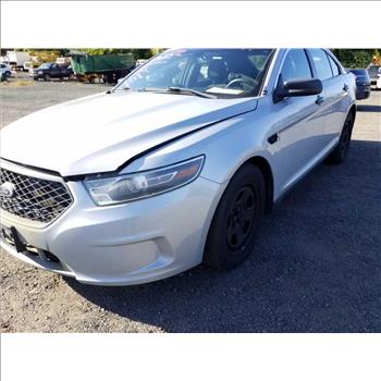 2015 Ford Taurus (Hartford, CT 06114)