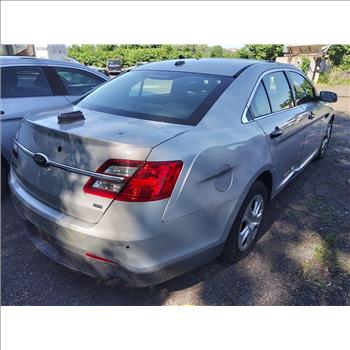 2015 Ford Taurus (Hartford, CT 06114)