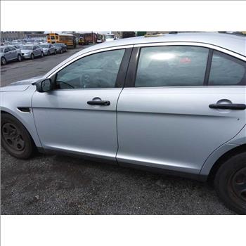 2015 Ford Taurus (Hartford, CT 06114)