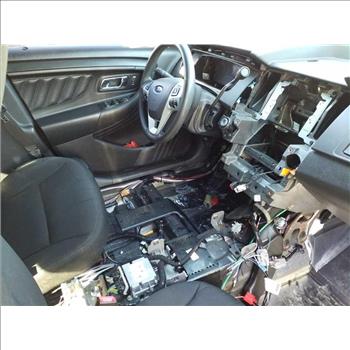 2015 Ford Taurus (Hartford, CT 06114)