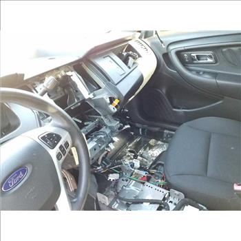 2015 Ford Taurus (Hartford, CT 06114)