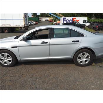 2015 Ford Taurus (Hartford, CT 06114)