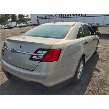 2015 Ford Taurus (Hartford, CT 06114)