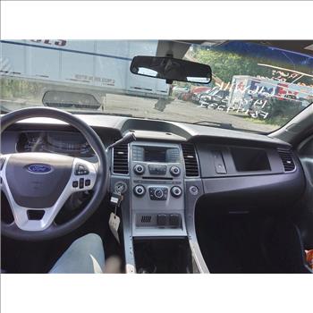 2015 Ford Taurus (Hartford, CT 06114)