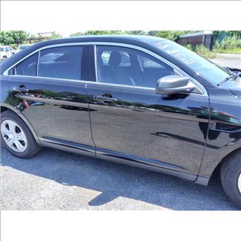 2015 Ford Taurus (Hartford, CT 06114)