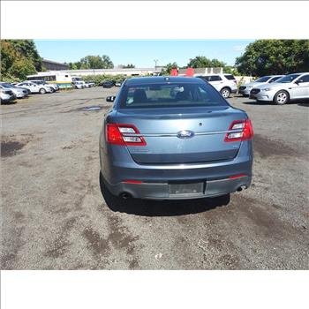 2015 Ford Taurus (Hartford, CT 06114)