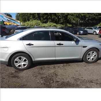 2015 Ford Taurus (Hartford, CT 06114)