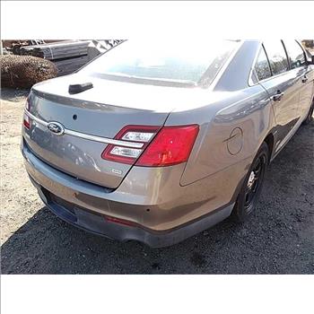 2015 Ford Taurus (Hartford, CT 06114)