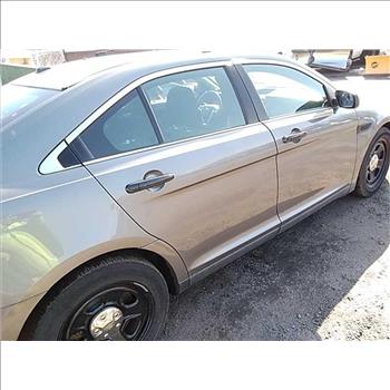 2015 Ford Taurus (Hartford, CT 06114)