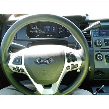 2015 Ford Taurus (Hartford, CT 06114)