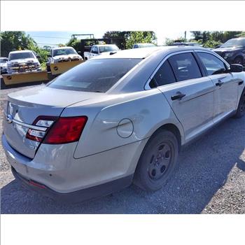 2015 Ford Taurus (Hartford, CT 06114)