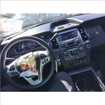 2015 Ford Taurus (Hartford, CT 06114)
