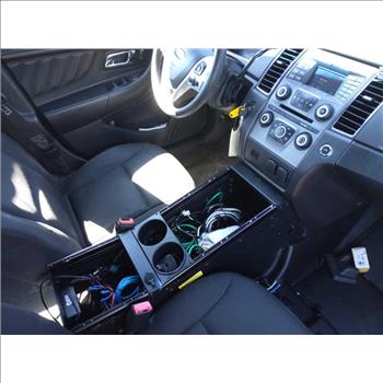 2015 Ford Taurus (Hartford, CT 06114)