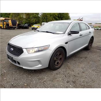 2015 Ford Taurus (Hartford, CT 06114)