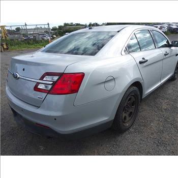 2015 Ford Taurus (Hartford, CT 06114)