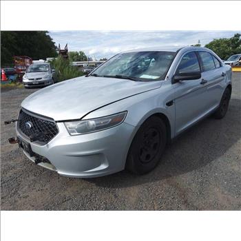 2015 Ford Taurus (Hartford, CT 06114)